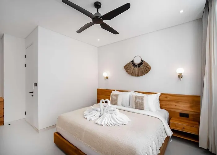 Six Palm 3 - 2br Rooftop Near Padang *