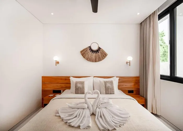 Villa Six Palm 3 - 2br Rooftop Near Padang *